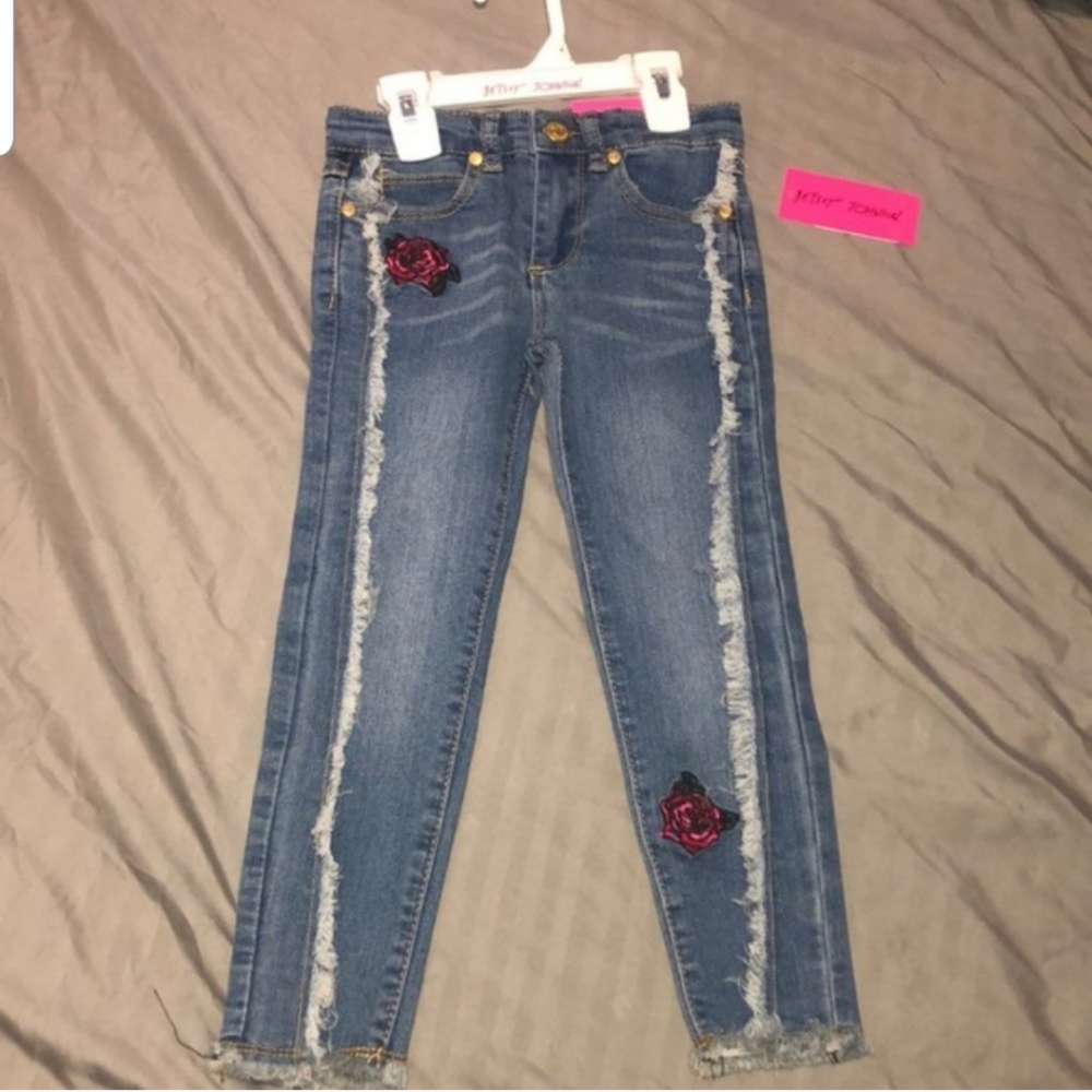 Betsey Johnson Size 4 Skinny Jeans